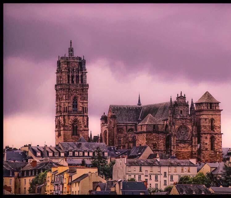 Cathedrale de Rodez au crepuscule, Aveyron